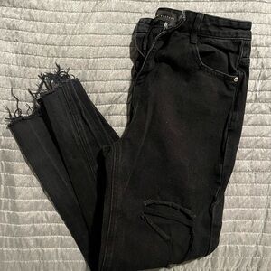 Black Distressed Women Jeans